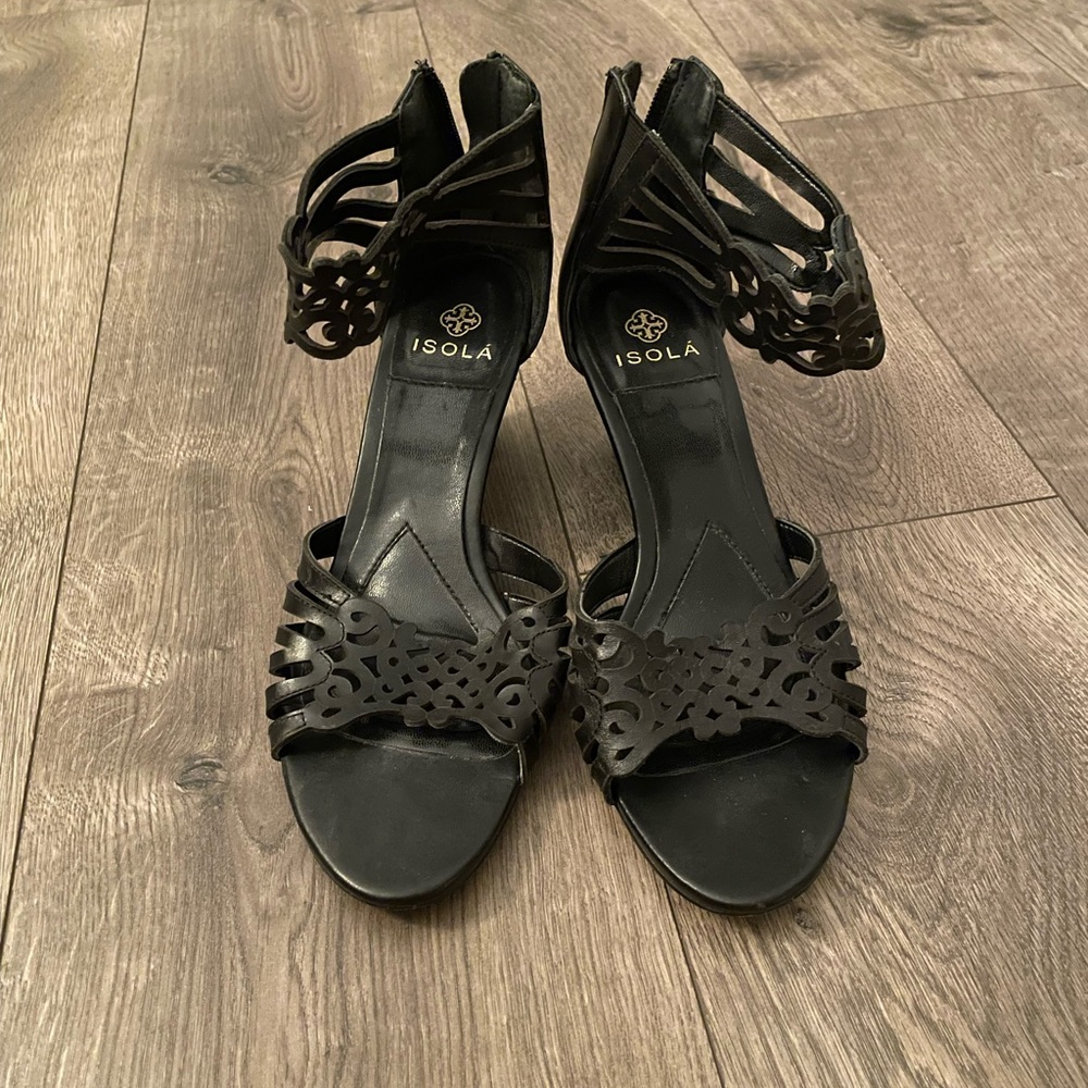 ISOLA Comfy 2.5”wedge, cute for vacation or everyday!